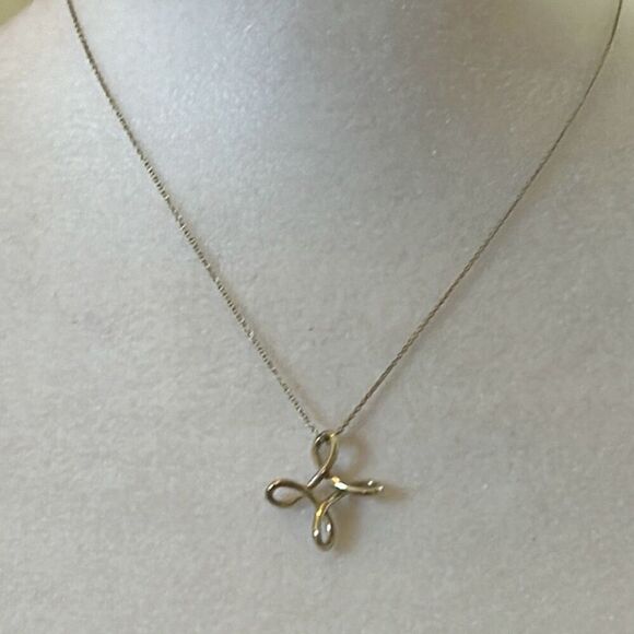 Tiffany & Co 21mm Infinity Cross Pendant Necklace 925 Sterling Silver 16" Chain - Picture 7 of 8